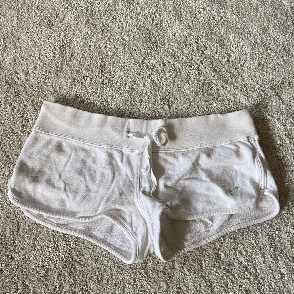 American Eagle white shorts
